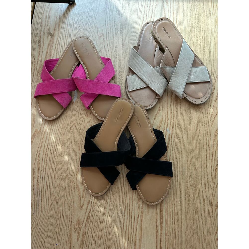 Bundle of 3 Womens Forever 21 & Old Navy Suede Look Flat Sandals size 6